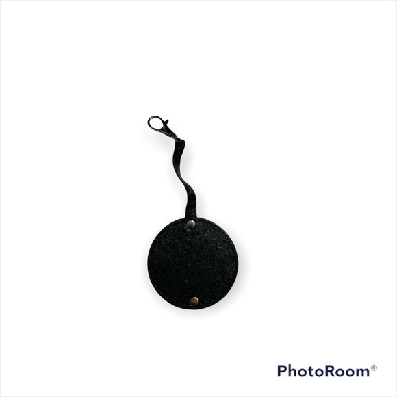 Tory Burch black mirror - Picture 1 of 2